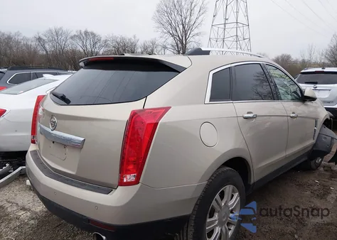 2010 Cadillac Srx Luxury Collection z USA, uszkodzony, nr VIN 3GYFNAEY3AS510735